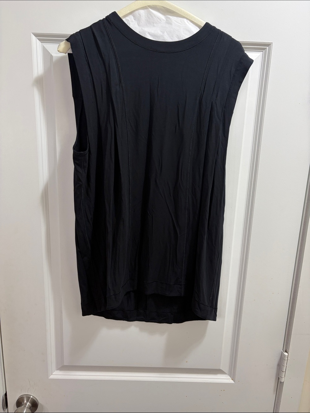 Lululemon Sleeveless Black  Tee sz large